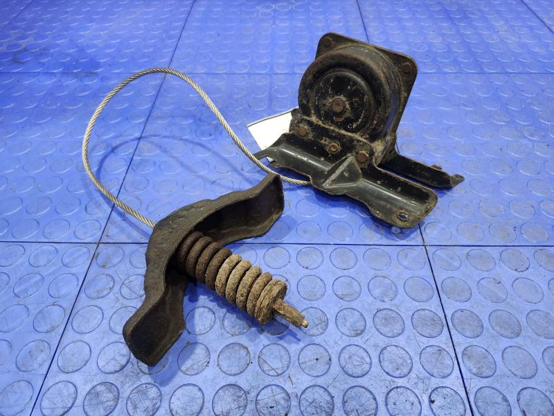 2013 Ford F-250 Super Duty Spare Tire Hoist