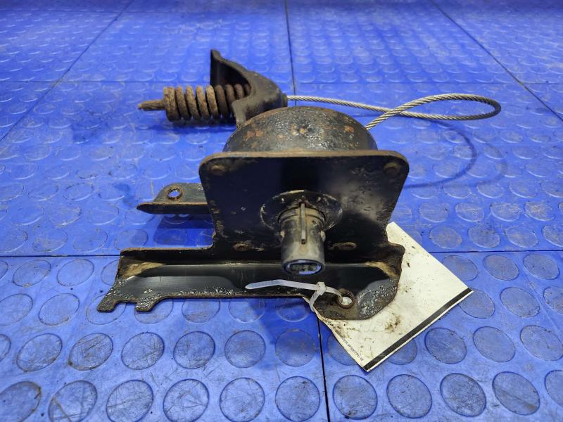 2013 Ford F-250 Super Duty Spare Tire Hoist