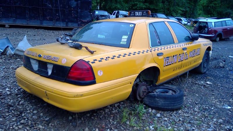 2005 Ford Crown Victoria Quarter Panel