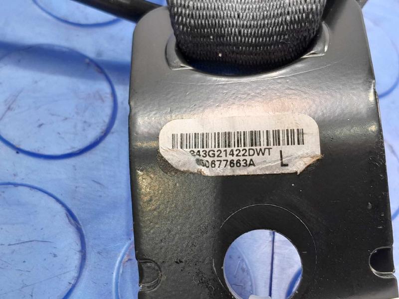 2022 Nissan Versa Rear Seat Belt