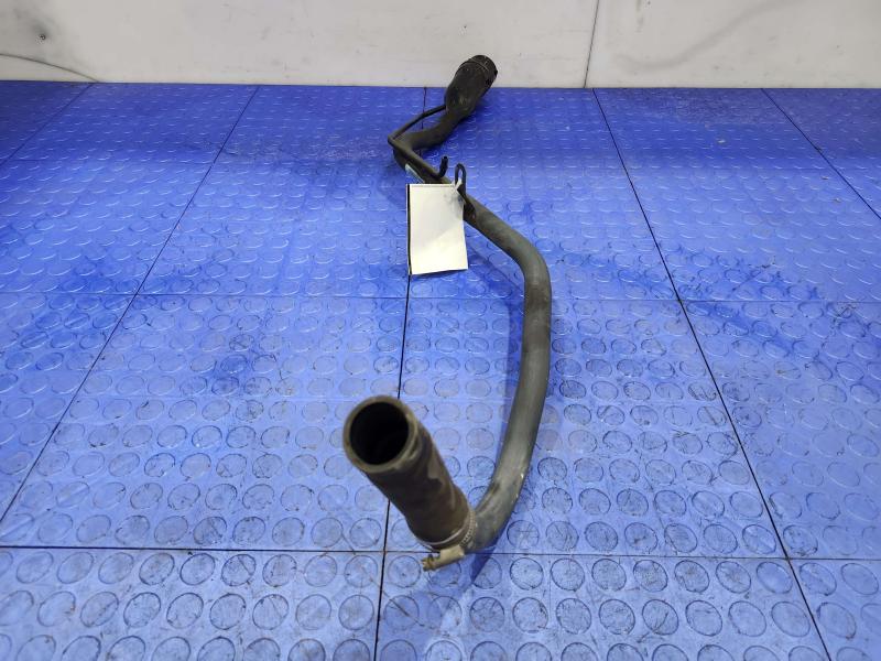 2013 Chrysler 300 Fuel Filler Neck