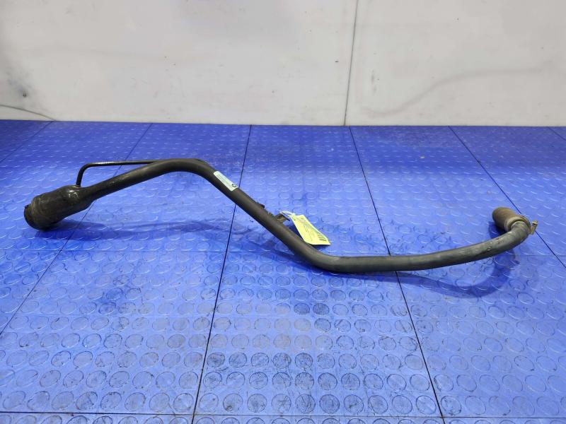 2013 Chrysler 300 Fuel Filler Neck