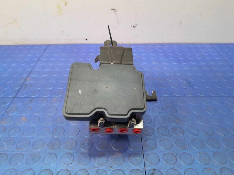 2015 Chrysler 200 ABS Anti Lock Brake Pump Modulator Assembly OEM 68232470AB