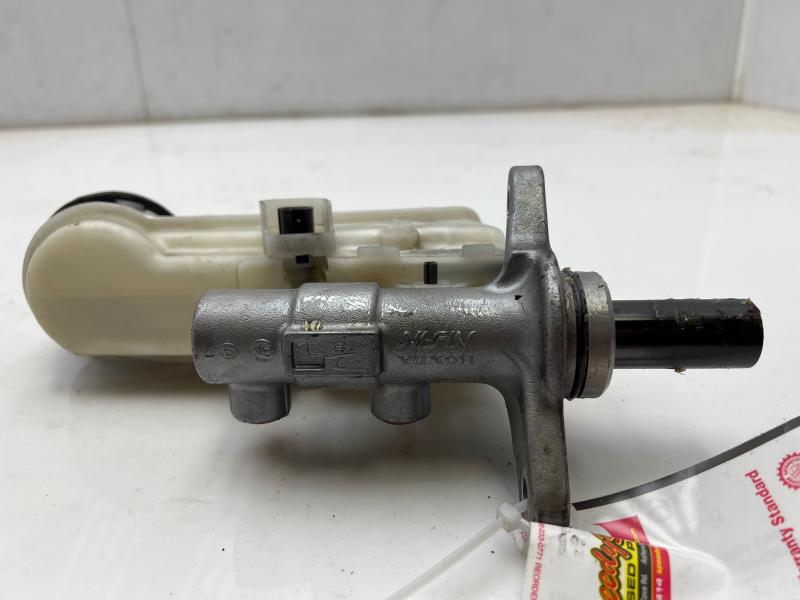 2016 - 2020 Honda Civic Brake Master Cylinder Auto Trans ONLY OEM 46100TBAA01