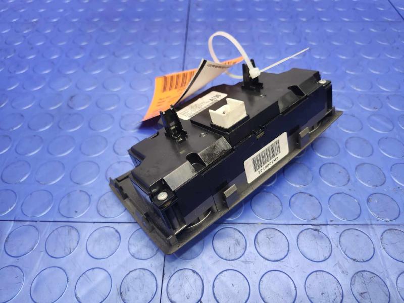 2010 Toyota Highlander Heater A/C Control