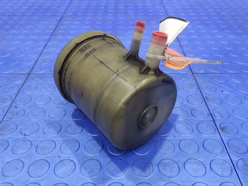 1988-1993 Isuzu NPR 3.9L Diesel OEM Power Steering Fluid Reservoir Genuine