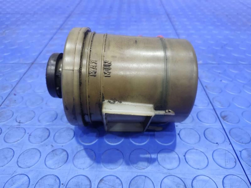 1988-1993 Isuzu NPR 3.9L Diesel OEM Power Steering Fluid Reservoir Genuine