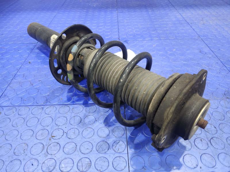 2016 Volkswagen Jetta Strut Assembly