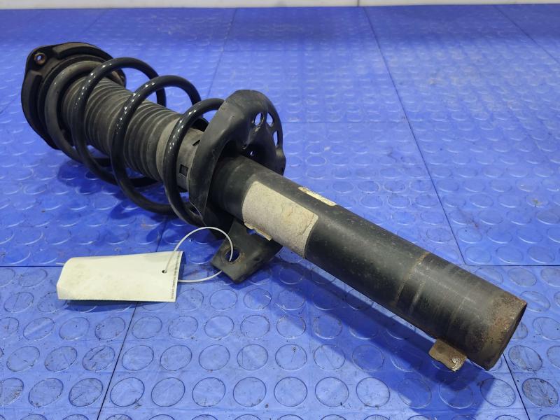 2016 Volkswagen Jetta Strut Assembly