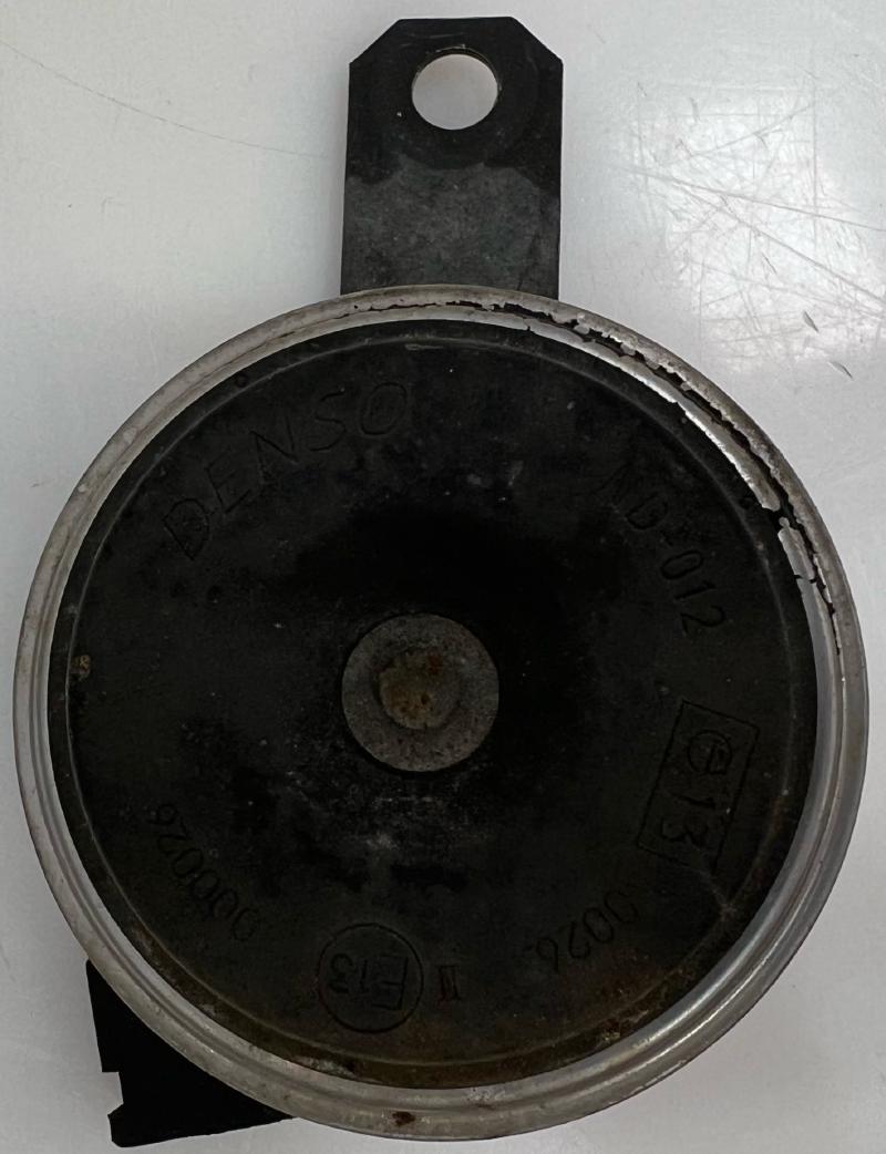 2010 - 2013 Toyota Highlander Low Note Horn Assembly OEM 8652001050