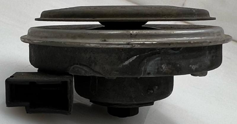 2010 - 2013 Toyota Highlander Low Note Horn Assembly OEM 8652001050