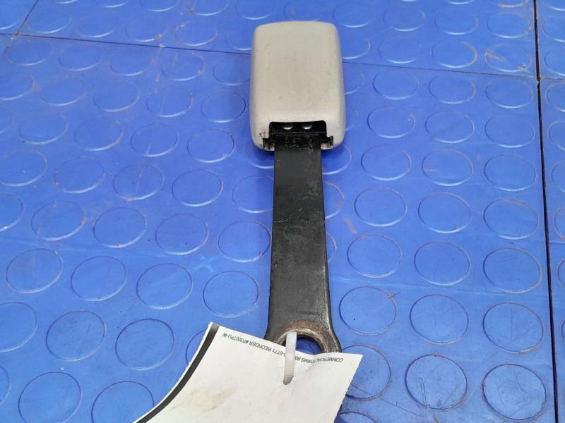 2011 Toyota Prius Front Seat Belt