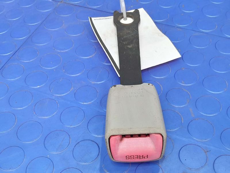 2011 Toyota Prius Front Seat Belt
