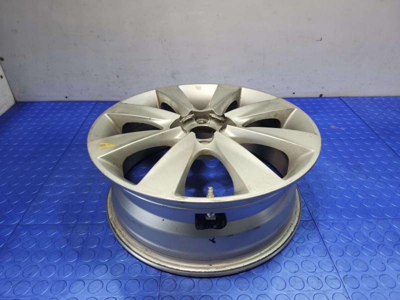 2013 Hyundai Accent Wheel