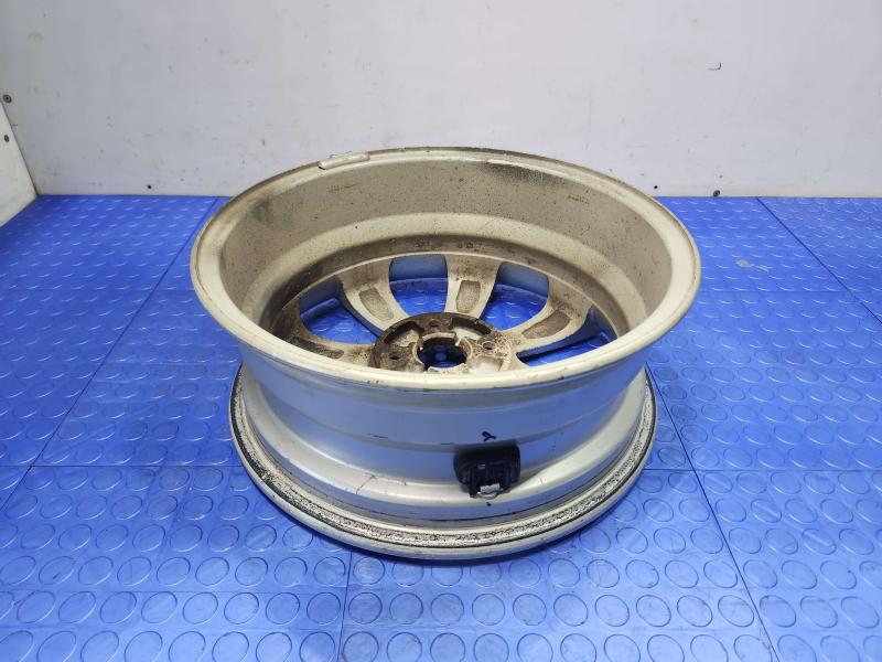 2013 Hyundai Accent Wheel