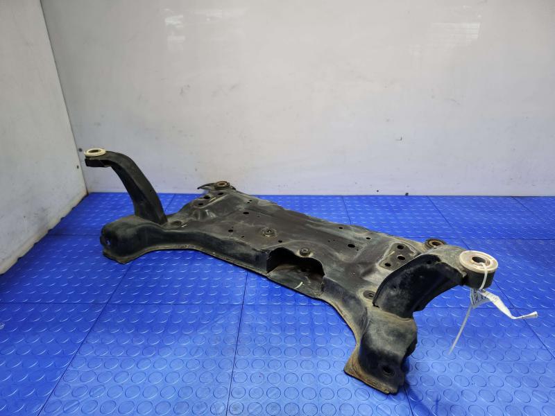 2014 Ford Focus Crossmember/Cradle/Undercarria