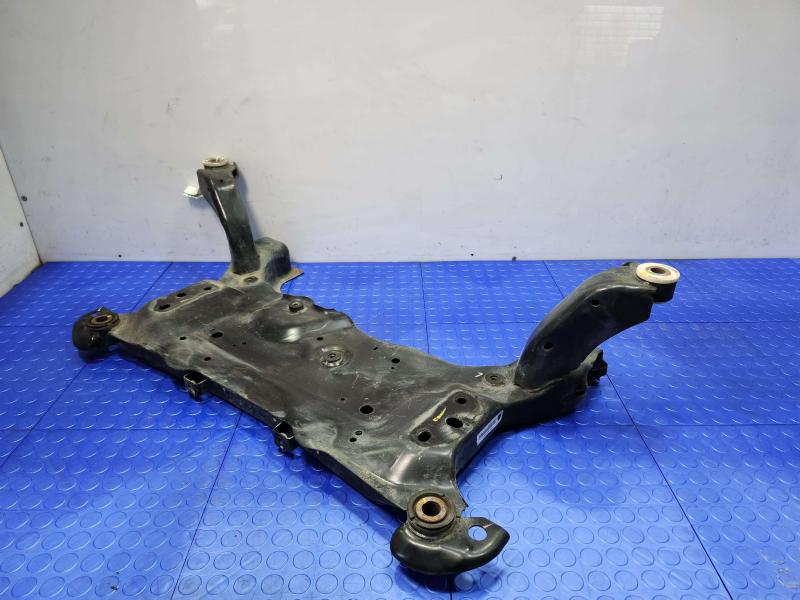 2014 Ford Focus Crossmember/Cradle/Undercarria