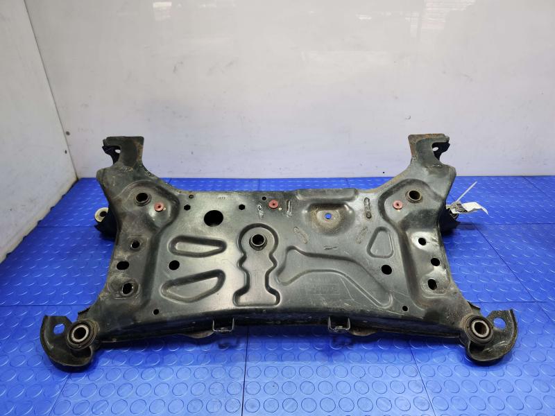 2014 Ford Focus Crossmember/Cradle/Undercarria