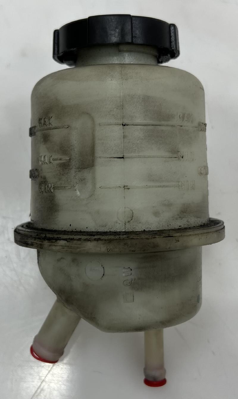 2005 - 2019 Nissan Frontier Power Steering Fluid Reservoir OEM 49180EA000
