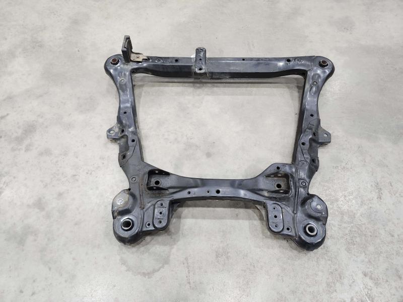2002 Toyota Camry Crossmember/Cradle/Undercarria