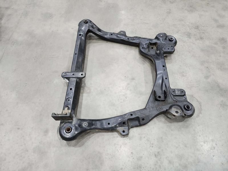 2002 Toyota Camry Crossmember/Cradle/Undercarria