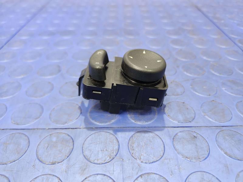 1996-2007 Dodge Caravan Power Door Mirror Control Switch OEM 4685317AF