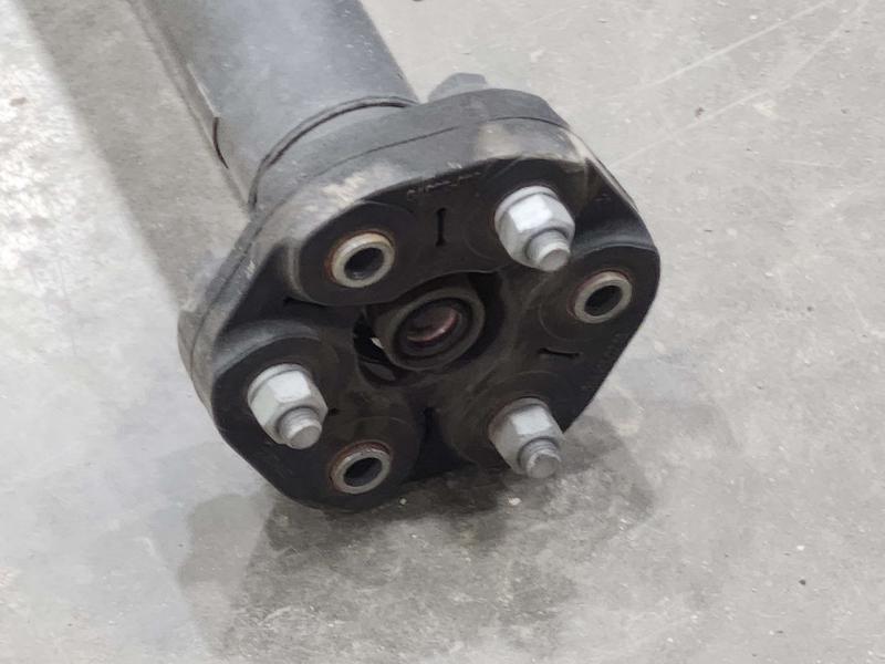2013 Chrysler 300 Rear Drive Shaft
