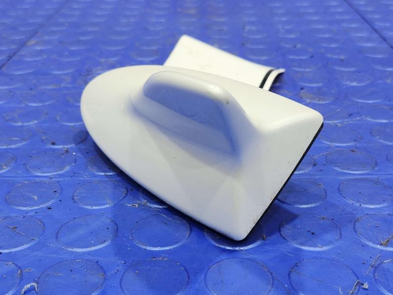 2010 Lexus RX350 RX450H Antenna