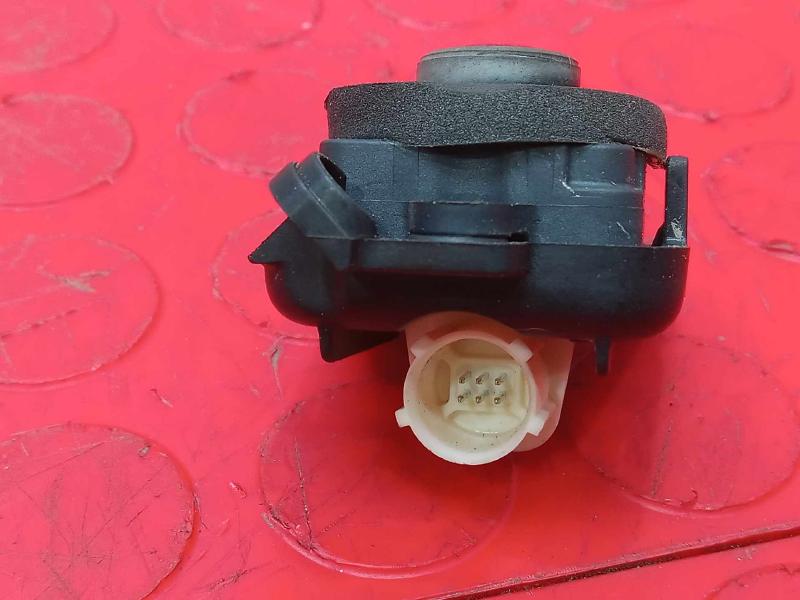 2015-2017 Chrysler 200 Rear Trunk Camera Projector Genuine OEM 68230085AF