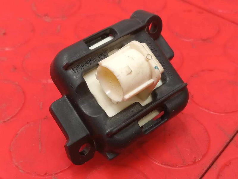 2015-2017 Chrysler 200 Rear Trunk Camera Projector Genuine OEM 68230085AF