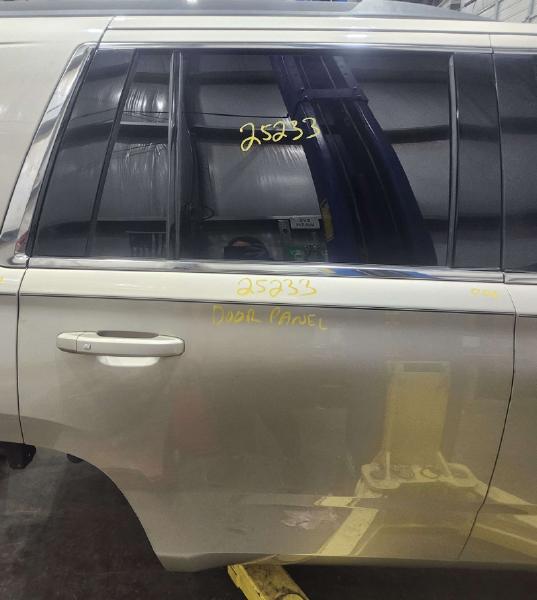 2015 Chevrolet Tahoe Rear Door