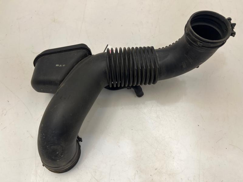 2011 - 2014 Hyundai Sonata Engine Air Intake Tube OEM 281303Q160