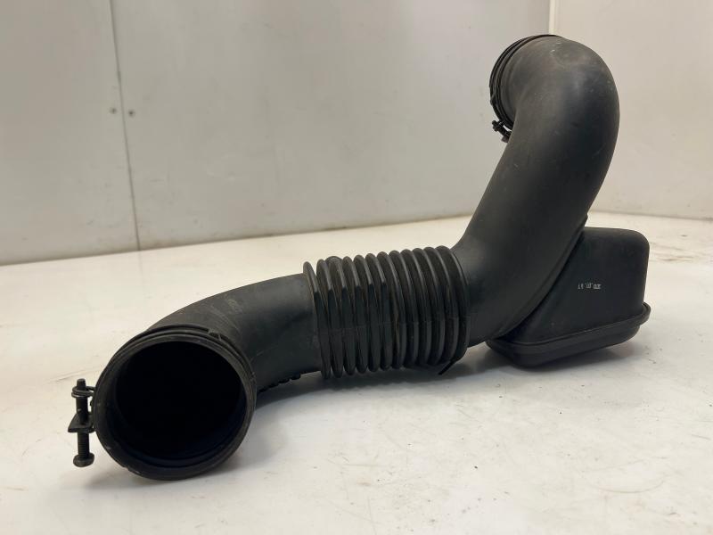 2011 - 2014 Hyundai Sonata Engine Air Intake Tube OEM 281303Q160