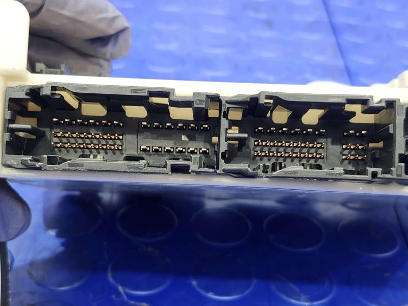 2017 Toyota Prius Cabin Fuse Box