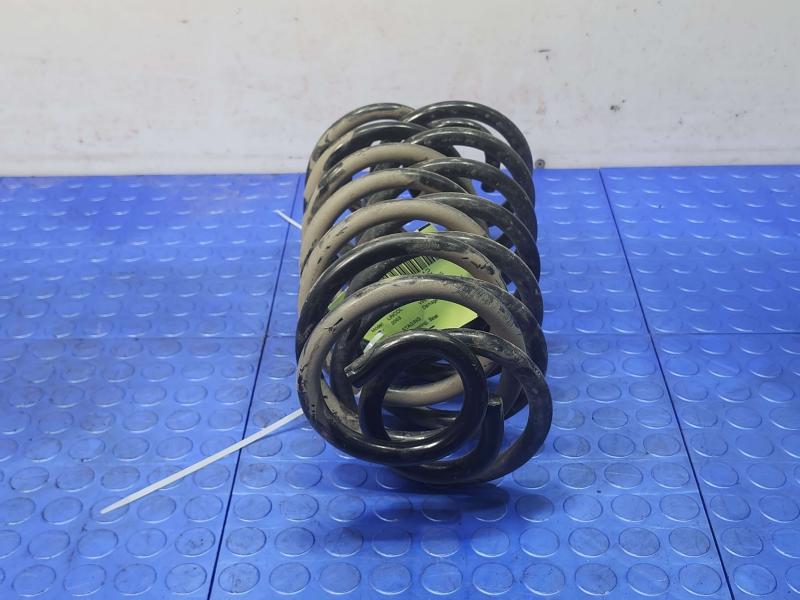 1998-2005 Lincoln Towncar Rear Suspension Coil Springs Set of Two