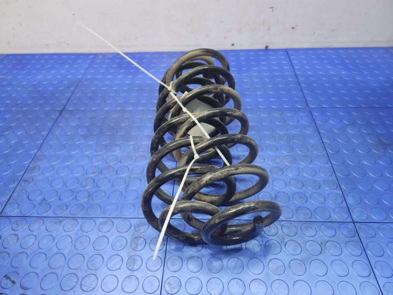 1998-2005 Lincoln Towncar Rear Suspension Coil Springs Set of Two