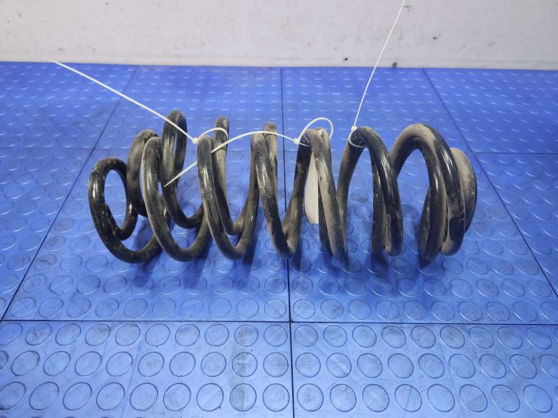1998-2005 Lincoln Towncar Rear Suspension Coil Springs Set of Two