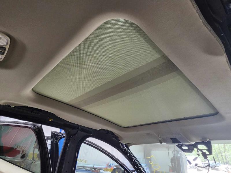 2012 Volvo XC60 Roof Glass (Glass Only)