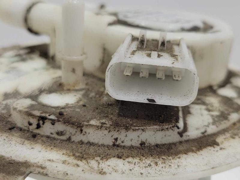 2015 2016 Chrysler 200 2.4L Fuel Pump Assembly OEM 68166589AC