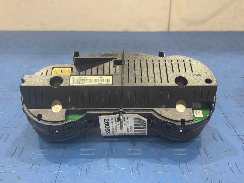 2010 Mercedes ML-Class Speedometer