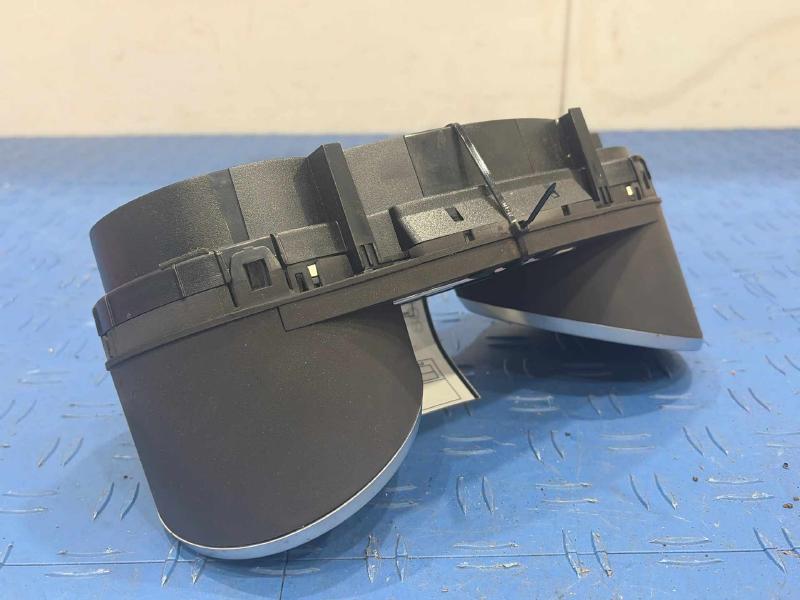 2010 Mercedes ML-Class Speedometer