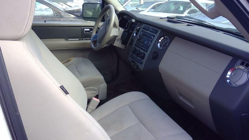 2008 Ford Expedition Rear Seat