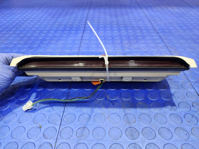 2003 Subaru Legacy 3Rd Brake Light Avoidance Lamp