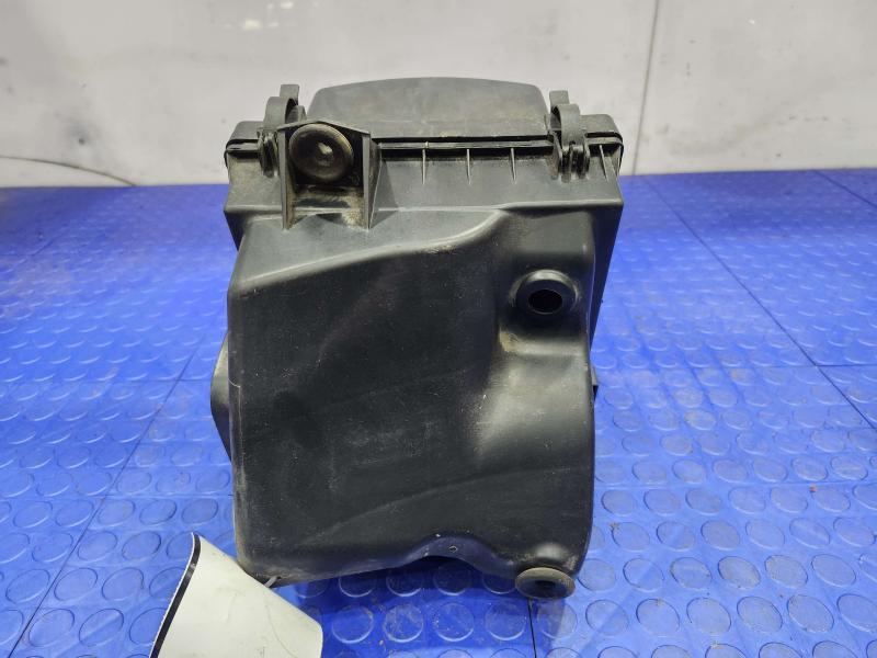 2014 Jeep Grand Cherokee Air Cleaner