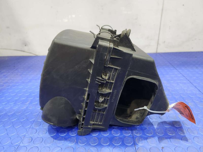 2014 Jeep Grand Cherokee Air Cleaner