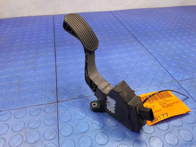 2015-2020 Toyota Sienna Accelerator Pedal Assembly Genuine OEM 78110-0E010