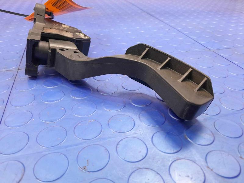 2015-2020 Toyota Sienna Accelerator Pedal Assembly Genuine OEM 78110-0E010