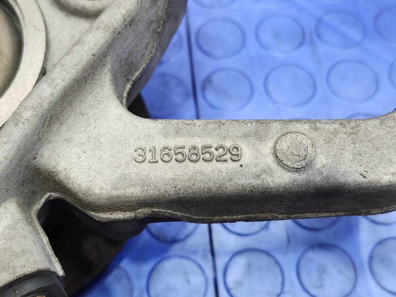 2018 Volvo S90 Rear Knuckle/Stub Axle