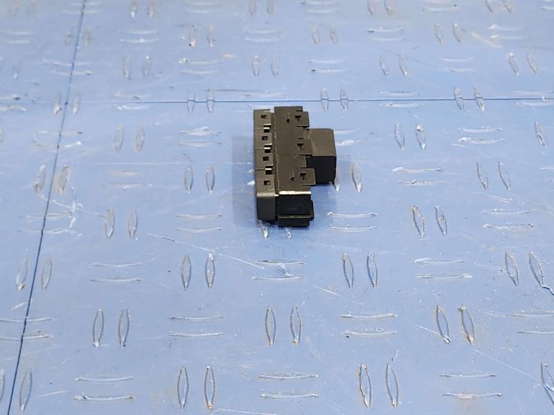 2015 Chevrolet Tahoe Door Switch Front