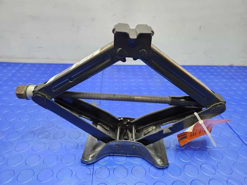 2016 Chevrolet Trax Jack Assembly